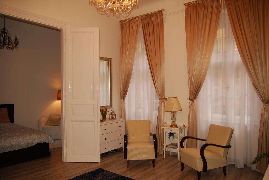 Balázs Apartment - Oktogon Budapest Kültér fotó