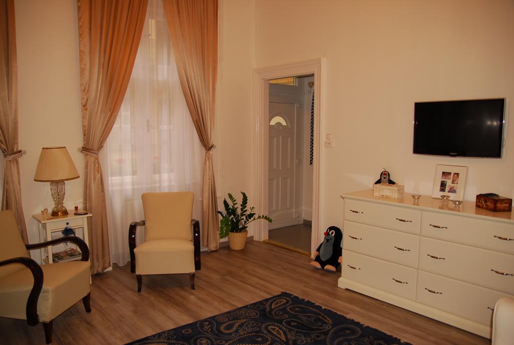 Balázs Apartment - Oktogon Budapest Kültér fotó