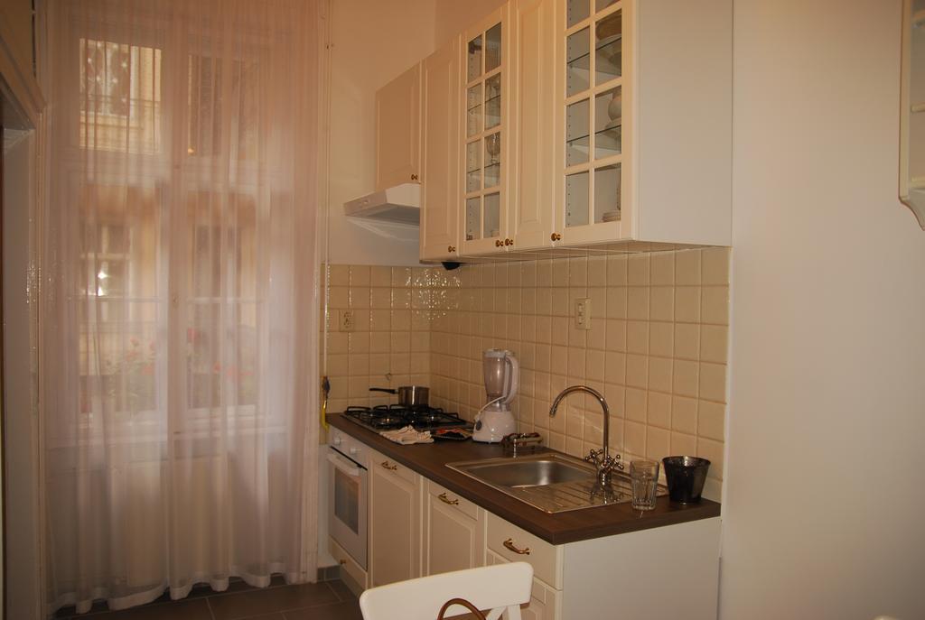 Balázs Apartment - Oktogon Budapest Kültér fotó